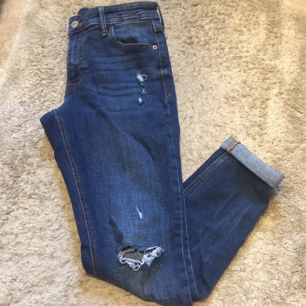 Old navy Ripped skinny jeans
